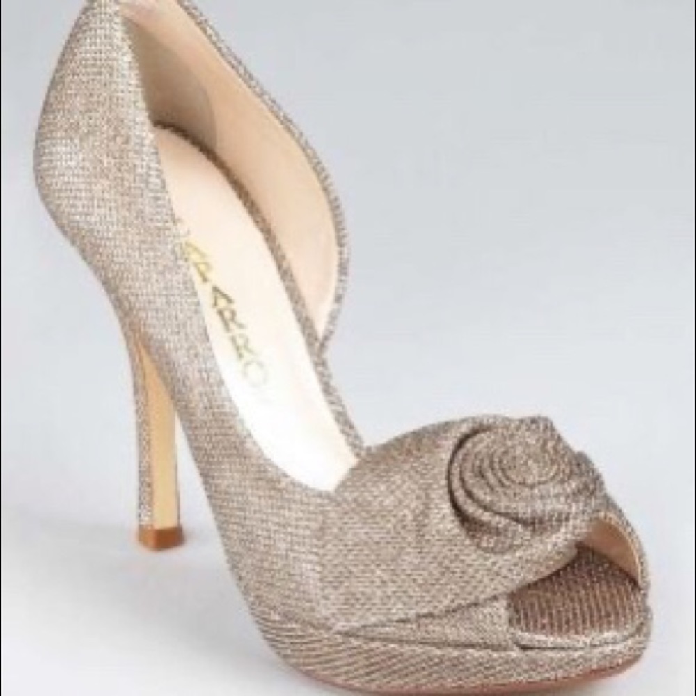 CAPARROS Womens pumps/heels/wedding shoe sz 7